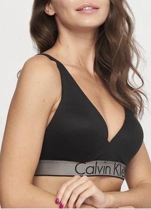 Бюстгалтер  пушап calvin klein 80d
