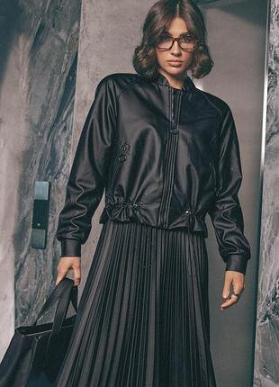 Черный бомбер из эко кожи xxl-3xl