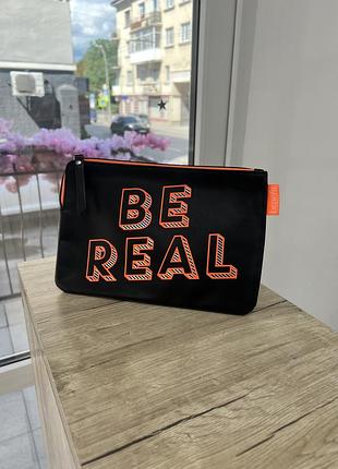 Benefit косметичка
