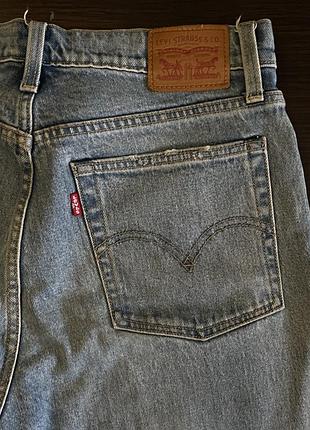 Levi’s 501  relaxed straight з необробленим низом