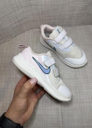 Оригінальні кросівки nike на липучці