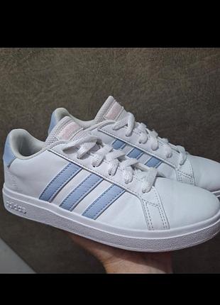 Кросівки adidas grand court 2.0, ig4829, розмір 34, устілка 22 см, колір білий/блакитний