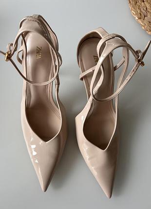 Туфлі  zara
