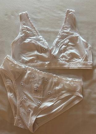 Ніжний комплект білизни intimissimi