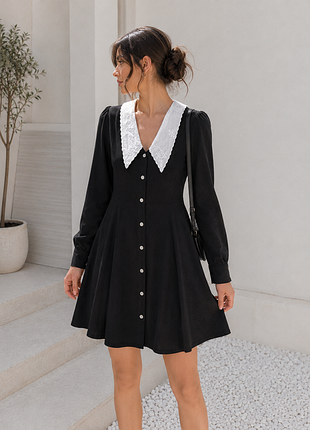 Monki черное короткое платье штапельное с вышитым контрастным отложным воротником, 34/xs