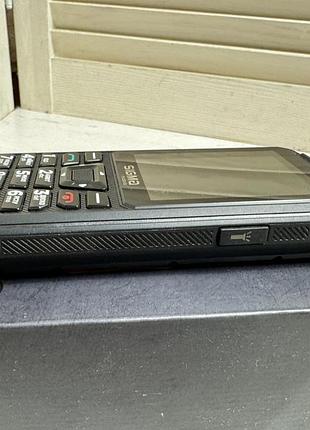 Телефон sigma x-streme pr68 4