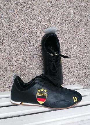 Кроссовки deutschland