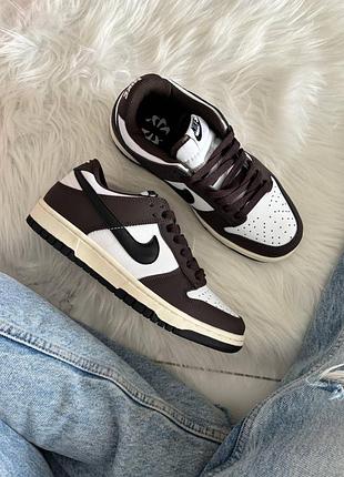 Стильні жіночі кросівки nike sb dunk low next nature dark brown white