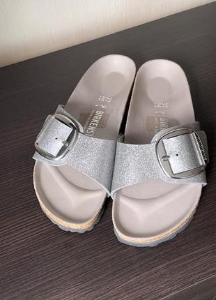 Шльопанці сандалі birkenstock