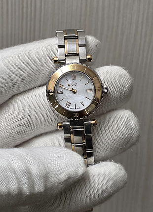 Женские часы gc swiss made 100m sapphire 28mm