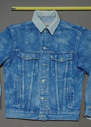 Плечі 45 см vintage 96 s  levis  705 0896 
size  small   рідкісна  джинсова куртка made in gt. britain
