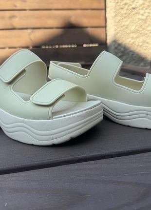 Жіночі crocs skyline sandal