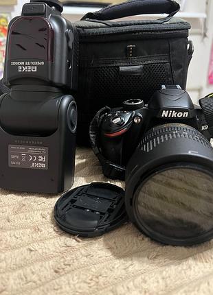 Продаю капсулу времени фотоаппарат-камеру nikon d3200 af-s dx nikkor 18-55mm f/3.5-5.6g vr 2. в идеальном состоянии, все работает