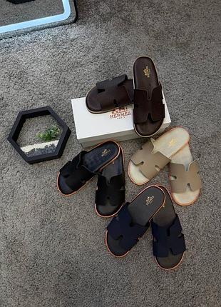Шльопанці hermes