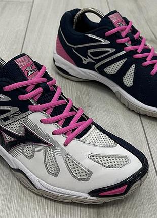 Жіночі кросівки mizuno wave phantom (25 см)