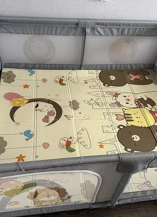 Манеж terrio lion xl 150×180 см з двома ручками та різнокольоровими м'ячами.
