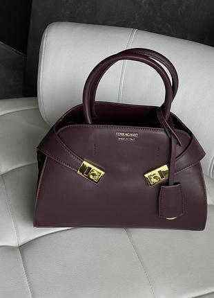 Жіноча сумка  salvatore ferragamo бордова