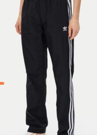 Спортивные adidas штаны 152 см