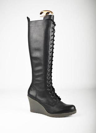 Жіночі довгі чоботи dr.martens на шнурівці