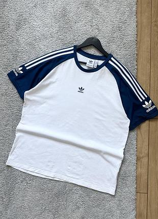 Футболка adidas чоловіча