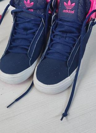 Женские кроссовки adidas originals extaball w