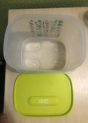 Контейнер  tupperware