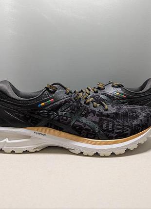 Чоловічі кросівки asics gt-2000 8 1011b070-001 
розмір us 9 eu 42.5