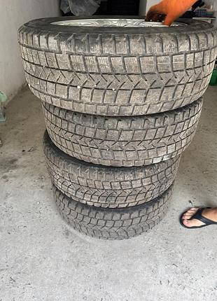 Зимові шини r17 215/60 r17
