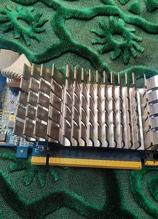 Видеокарта gt610   1gb/128bit ddr-3. пасивное охлаждение.идеальное состояние.