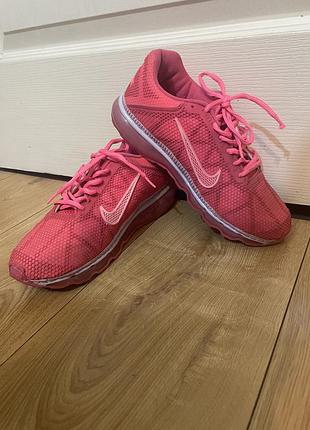 Яскраві жіночі бігові кросівки nike air max (оригінал) — neon pink / малинові