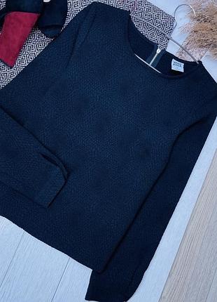 Нова чорна блуза vero moda xs класична блузка приталена