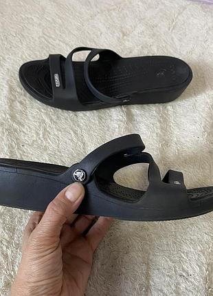 Crocs patricia wedge жіночі шльопанці 39р 25 см w8 оригінал