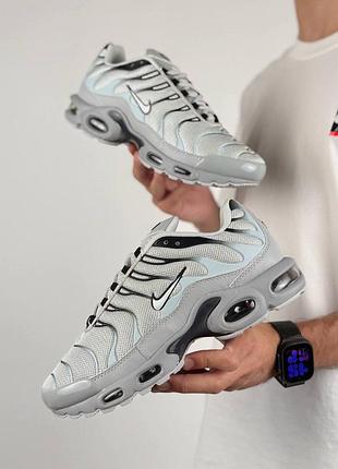 Мужские кроссовки nike air max plus tn pale grey