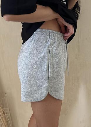Шорти сірі h&m
