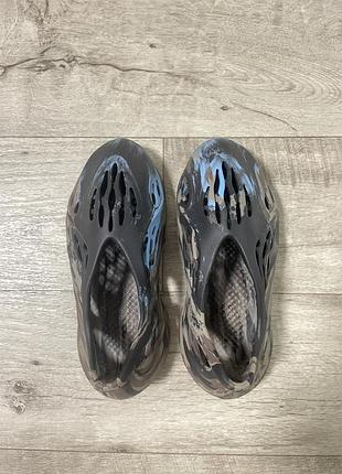 Продам adidas yeezy foam runner