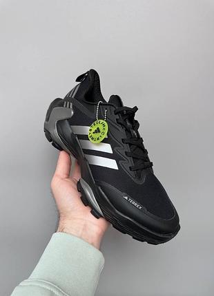 Adidas terrex black 3