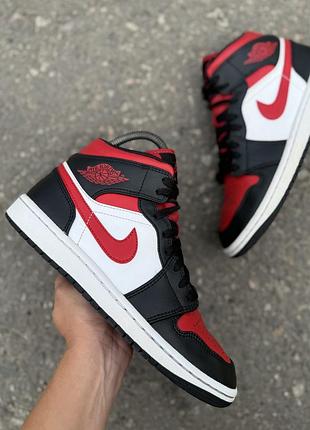 Кроссовки air jordan 1 оригинал 40 размер