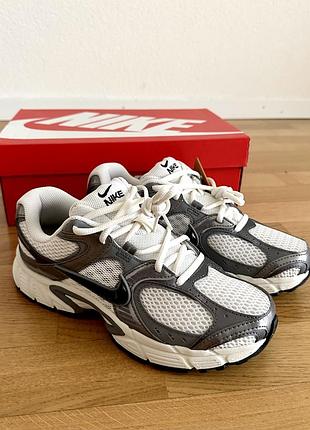 Кросівки nike v5 rnr (розмір 40) оригінал, у коробці