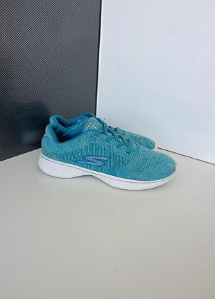 Женские кроссовки skechers