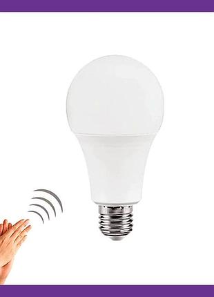 Светодиодная led лампа e27 9вт с датчиком звука и освещенности 50дб 220в 30 led холодный белый свет 30с