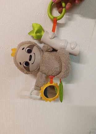 Подвеска игрушка на детскую коляску фишер прайс ленивец fisher-price baby stroller toy with motion and sensory details. ​