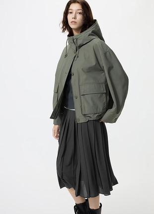 Куртка uniqlo 487396