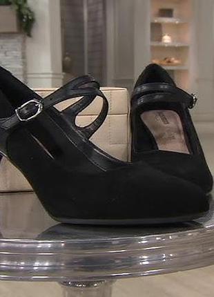Clarks чорні шкіряні туфлі шкіра лодочки човники 24,5 см  базові 38 розмір на зручному каблуку