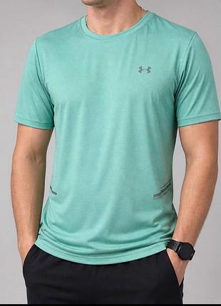 Чоловіча літня ультратонка продувна футболка under armour. легкий та сучасний варіант для спекотної погоди.