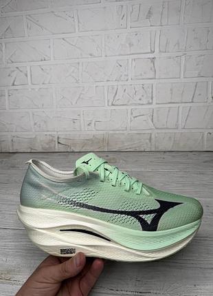 Крутые беговые кроссовки mizuno wave rebellion pro 3