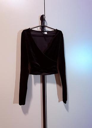 Велюровий жіночий кроп топ чорного кольору divided h&m