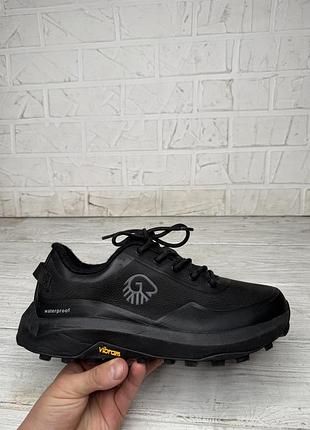 Черные водонепроницаемые кроссовки giesswein wool trail x с подошвой vibram
