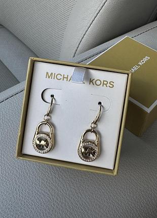 Сережки жіночі від бренду michael kors оригінал з логотипом mk інкрустовані камінням