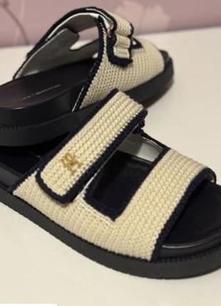 Шльопанці tommy hilfiger