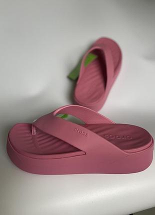 Crocs getaway platform flip w7 38 оригінал